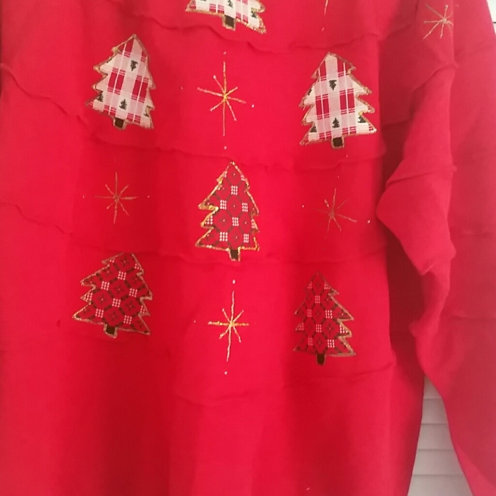 2 Christmas sweat shirts